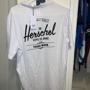 (Herschel white tee)